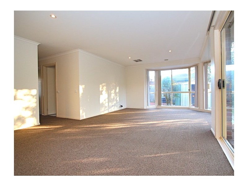 13 Kershaw Drive, Narre Warren South VIC 3805