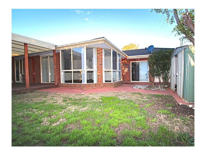 13 Kershaw Drive, Narre Warren South VIC 3805