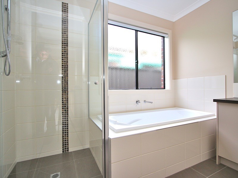 11 Hestia Avenue, Cranbourne West VIC 3977