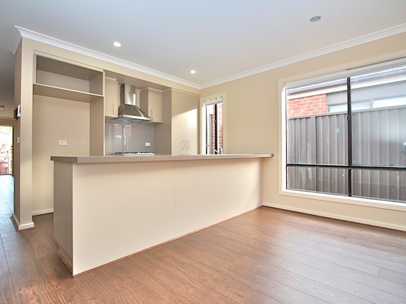 11 Hestia Avenue, Cranbourne West VIC 3977