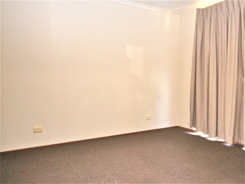 12 Eleanor Crescent, Pakenham VIC 3810