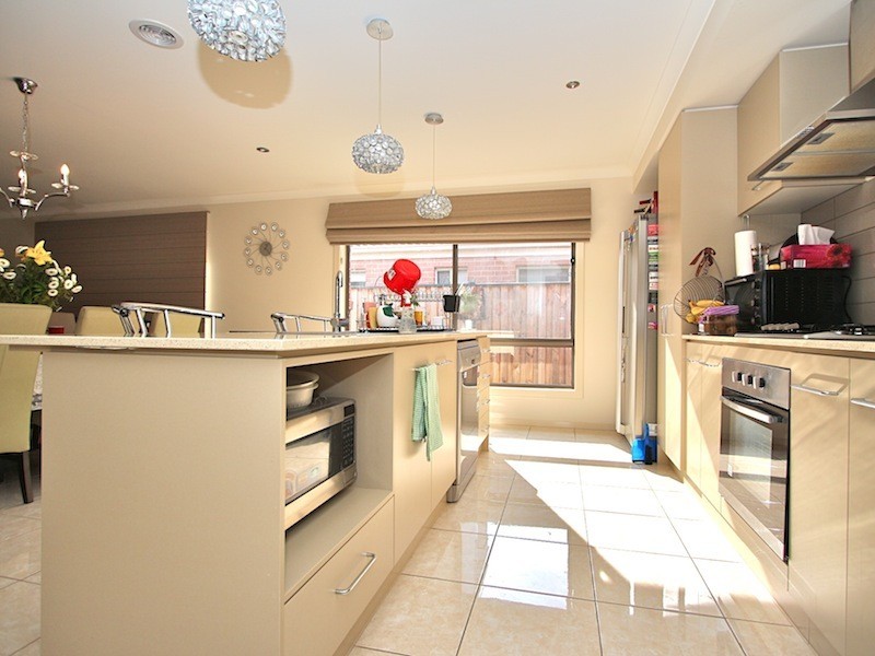 9 Rock Daisy Drive, Cranbourne VIC 3977