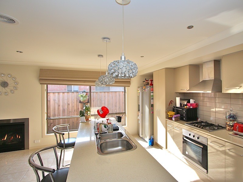 9 Rock Daisy Drive, Cranbourne VIC 3977