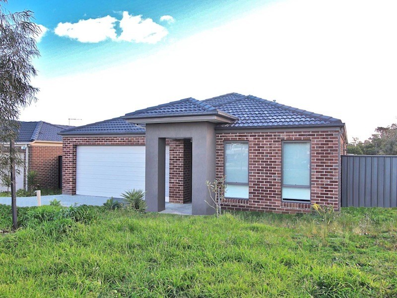 9 Bay Vista, Pakenham VIC 3810