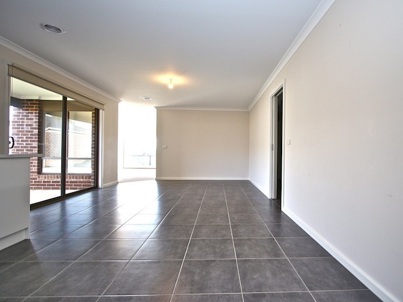 9 Bay Vista, Pakenham VIC 3810