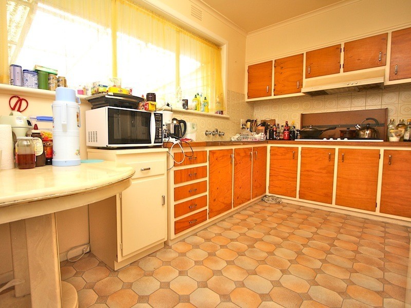 8 Debbie Street, Mount Waverley VIC 3149