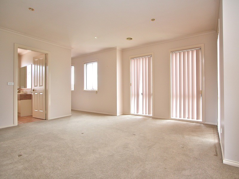 5 Evergold Close, Narre Warren South VIC 3805