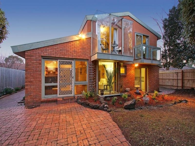 9 Milbray Close, Wantirna South VIC 3152