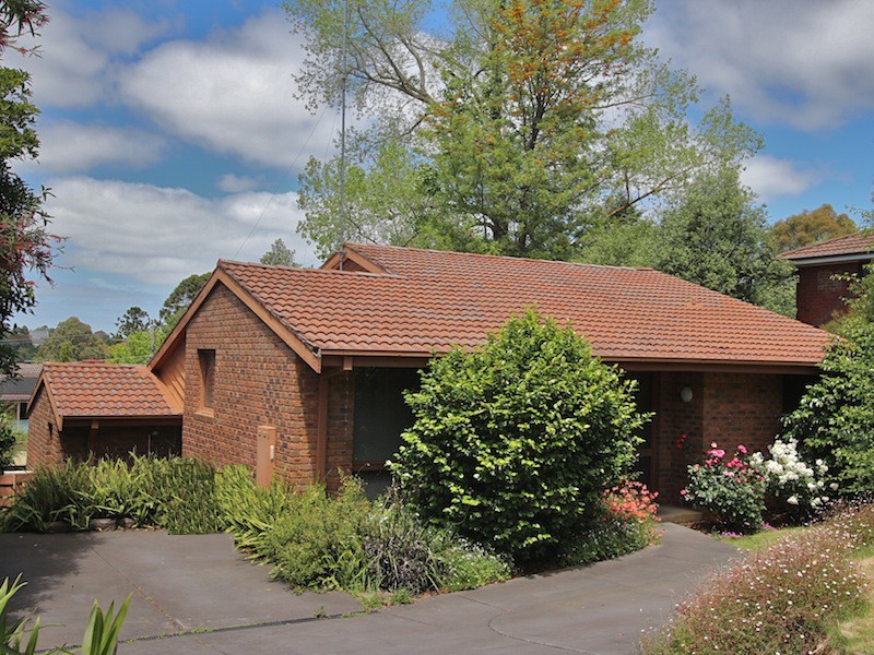 9 Outlook Drive, Berwick VIC 3806