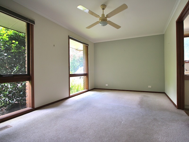 9 Outlook Drive, Berwick VIC 3806