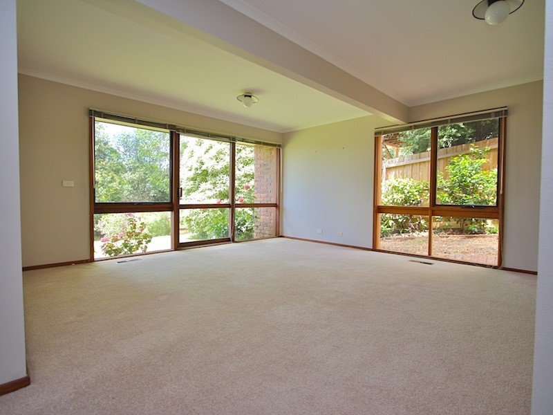 9 Outlook Drive, Berwick VIC 3806