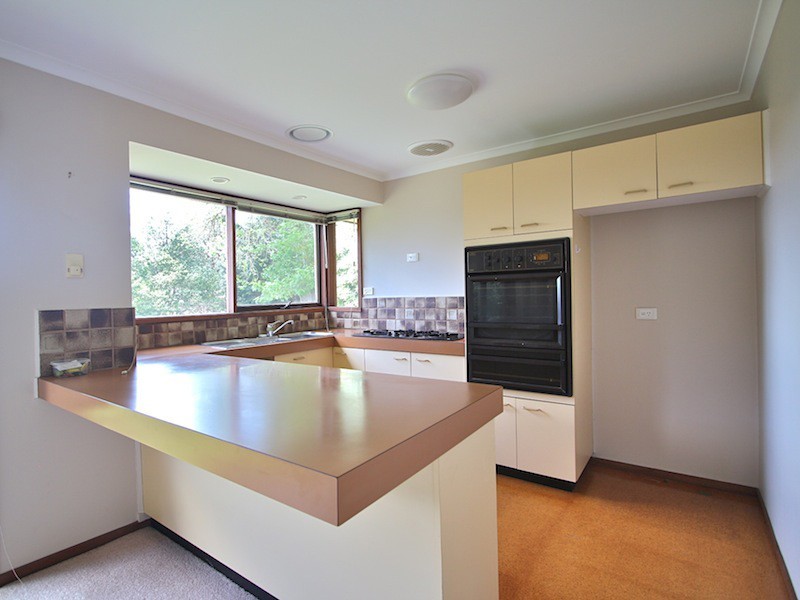 9 Outlook Drive, Berwick VIC 3806