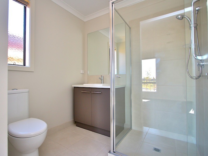 36 Ferrari Drive, Cranbourne East VIC 3977
