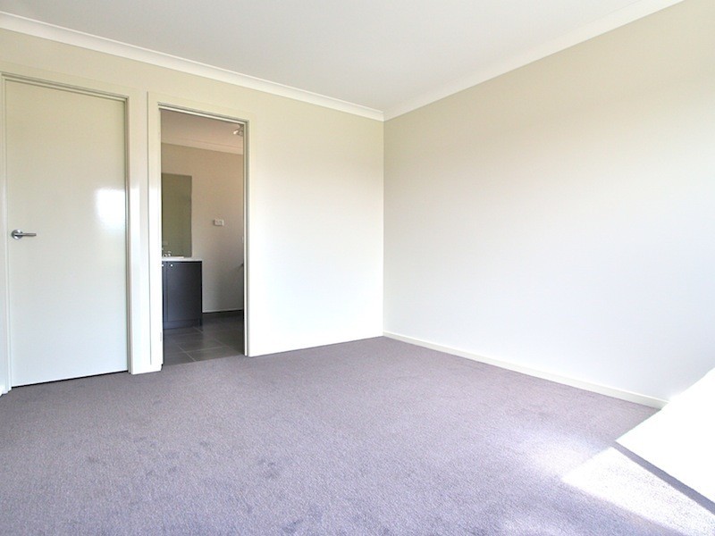 7 Hampshire Street, Officer VIC 3809