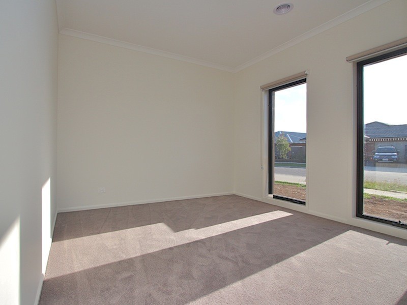 40 Verdant Avenue, Officer VIC 3809