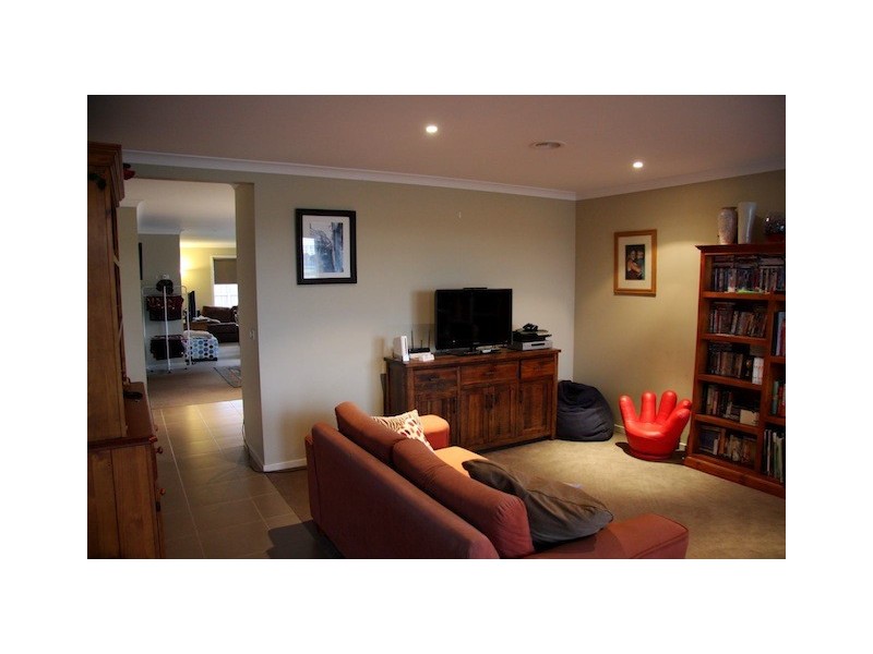 38 Webster way, Pakenham VIC 3810