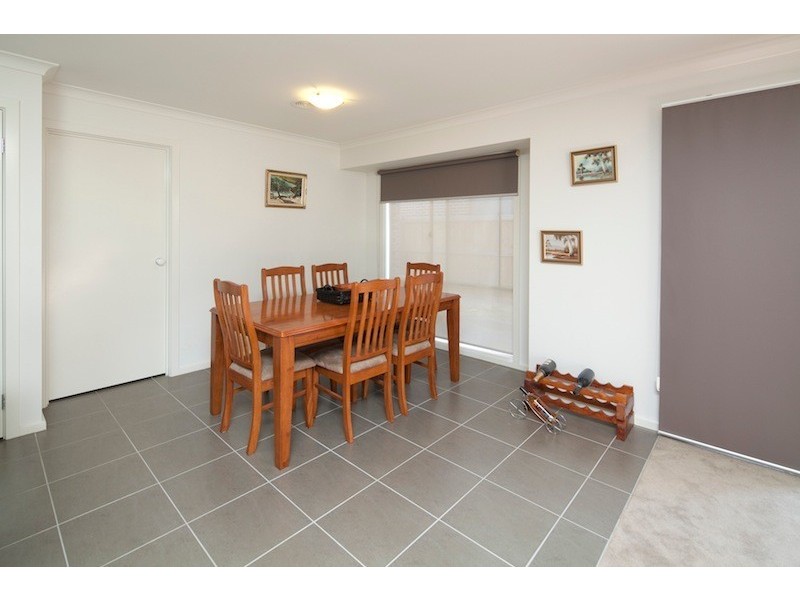 4 Flash Dan Drive, Cranbourne East VIC 3977