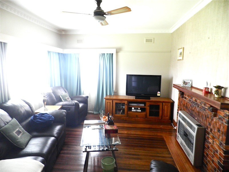 6 Snodgrass Street, Pakenham VIC 3810