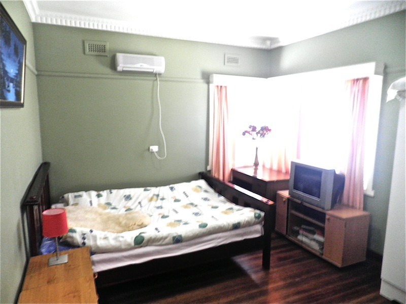 6 Snodgrass Street, Pakenham VIC 3810