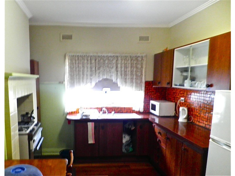 6 Snodgrass Street, Pakenham VIC 3810