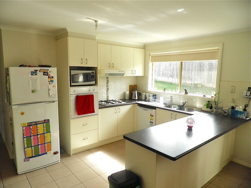 48 Manna Gum Drive, Pakenham VIC 3810