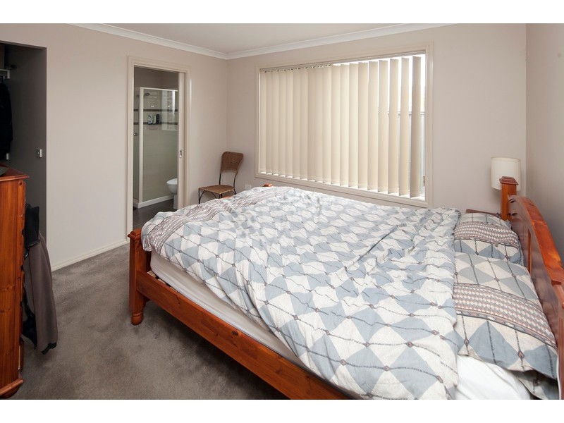 4 Burdekin Lane, Pakenham VIC 3810