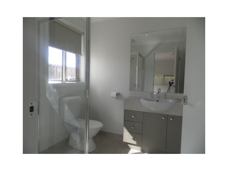 6 Algerd Way, Pakenham VIC 3810