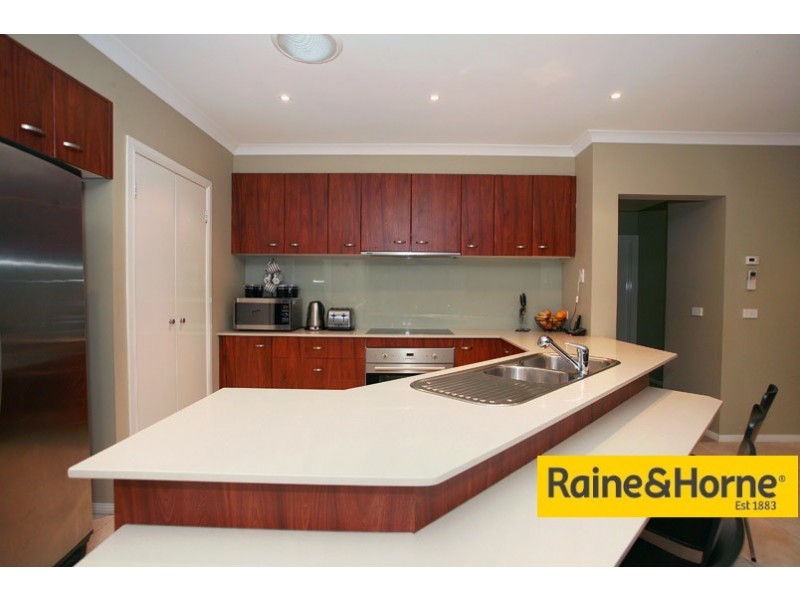 22 Adriana Circuit, Cranbourne South VIC 3977