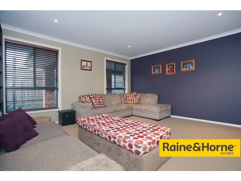 22 Adriana Circuit, Cranbourne South VIC 3977