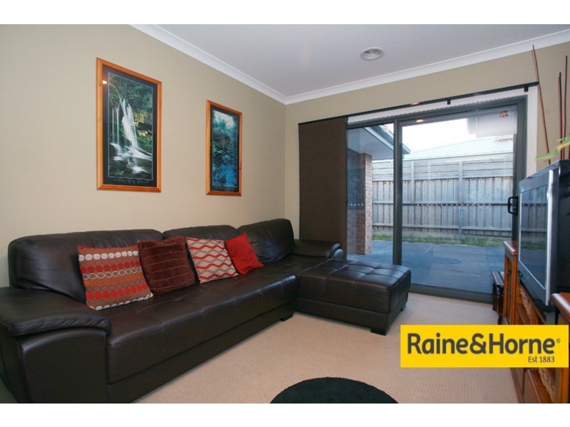 22 Adriana Circuit, Cranbourne VIC 3977