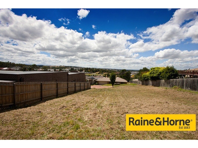 25 Shetland Court, Pakenham VIC 3810