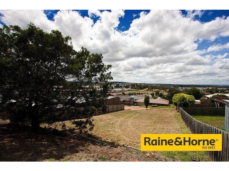 25 Shetland Court, Pakenham VIC 3810