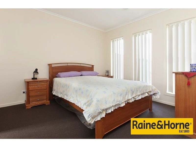 7 Cascade Way, Pakenham VIC 3810