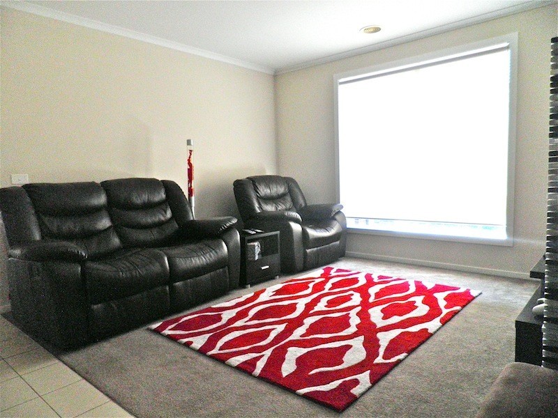 15 Killarney Crescent, Pakenham VIC 3810