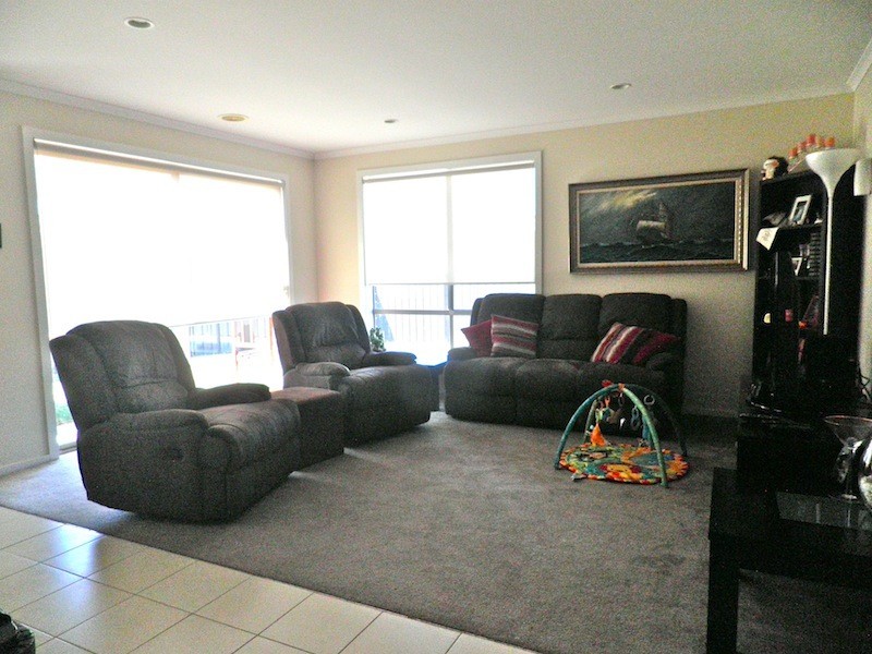 15 Killarney Crescent, Pakenham VIC 3810