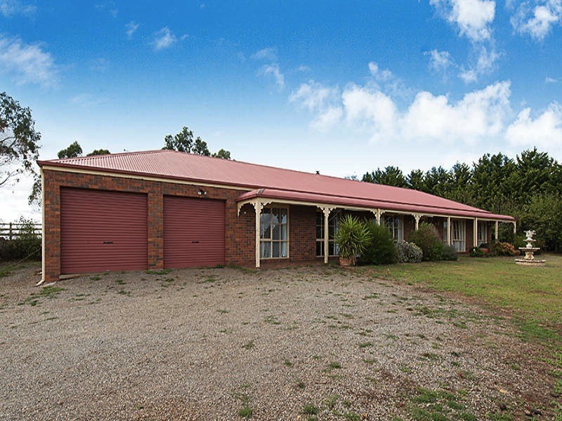 260 Army Road, Pakenham VIC 3810