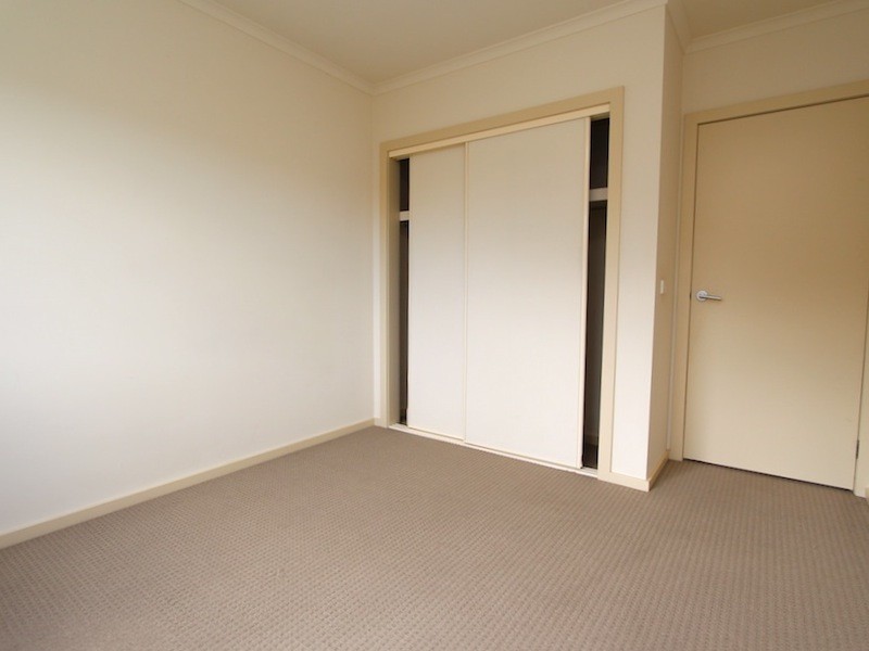 3 Red Gum Cct, Pakenham VIC 3810