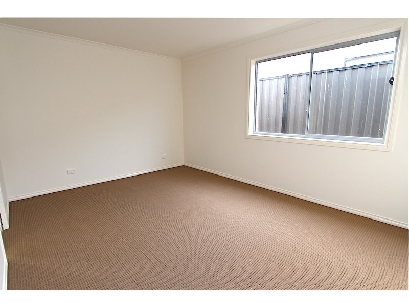 Pakenham VIC 3810