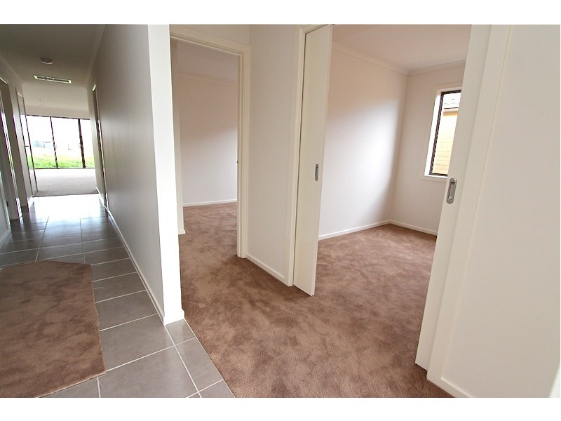 Pakenham VIC 3810