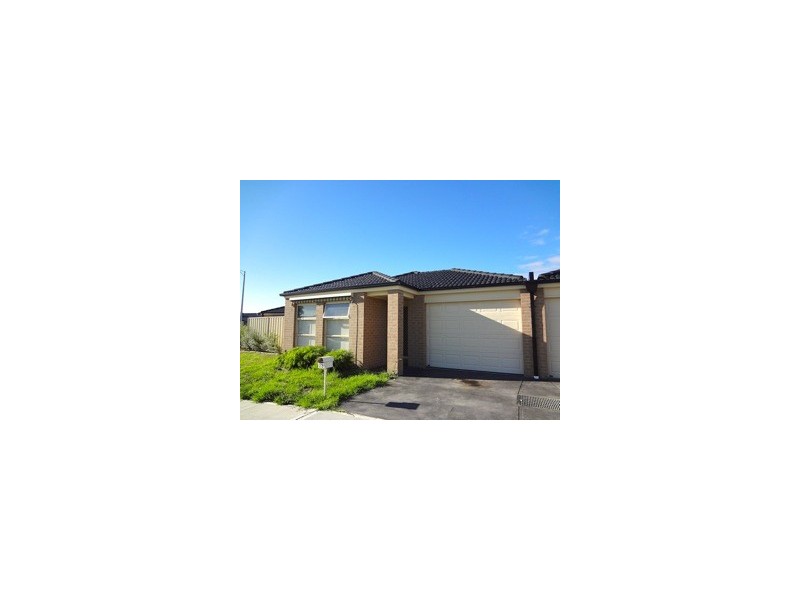25 Webster Way, Pakenham VIC 3810