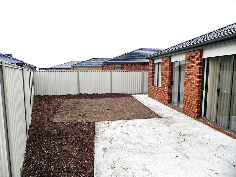 Lot 201 Edenbrook Circuit, Pakenham VIC 3810