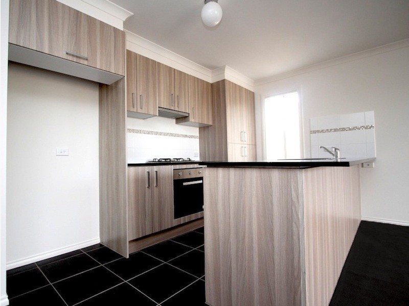 3/155 Ahern Road, Pakenham VIC 3810