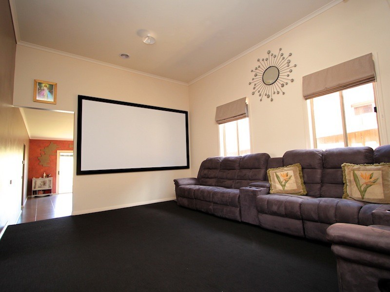 38 Ayesha Rise, Pakenham VIC 3810