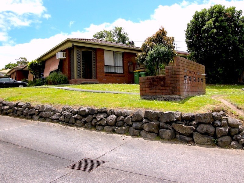 Unit 5/9 Kevis Court, Garfield VIC 3814