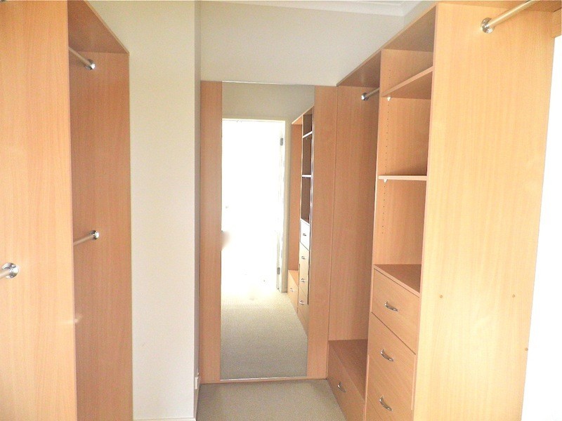 7 Fairways Boulevard, Cranbourne North VIC 3977