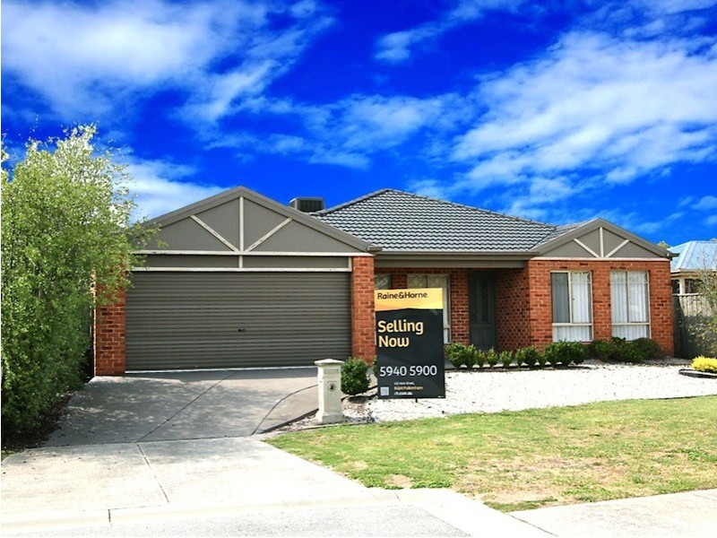 5 Faldo Place, Cranbourne North VIC 3977