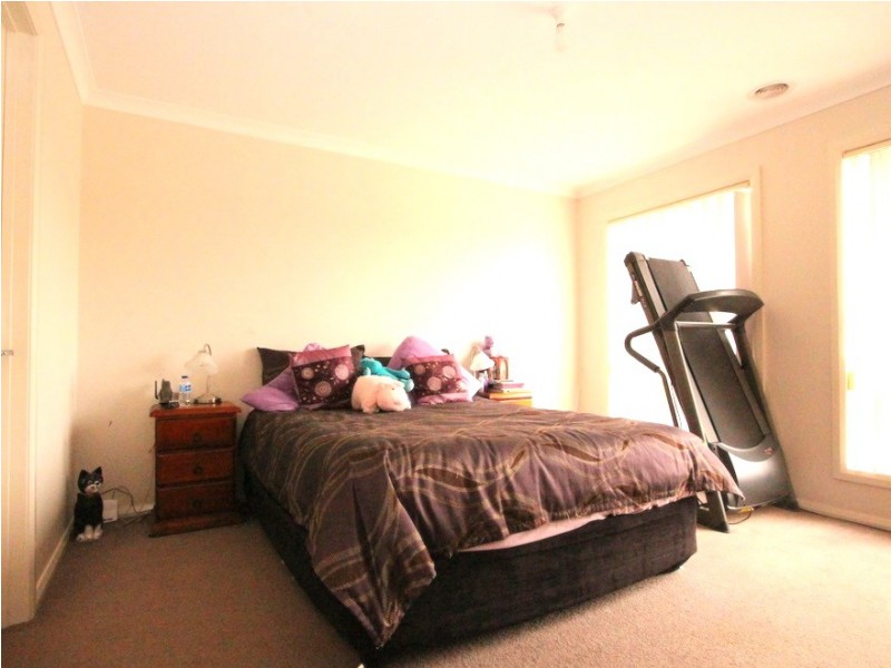 5 Faldo Place, Cranbourne North VIC 3977