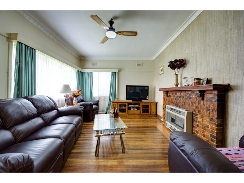 6 Snodgrass Street, Pakenham VIC 3810