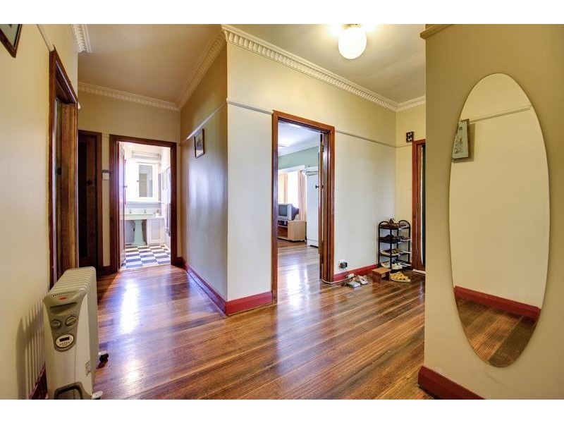 6 Snodgrass Street, Pakenham VIC 3810