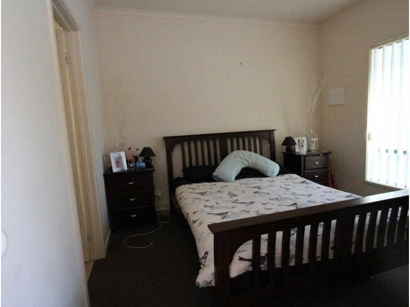 Unit 9 / 120 Ahern Road, Pakenham VIC 3810